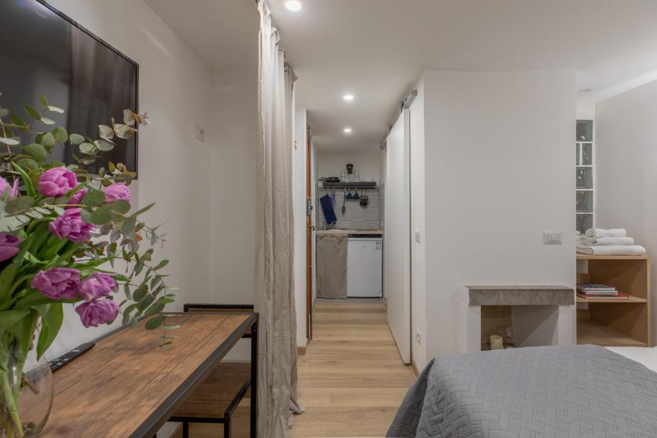 Comfy Studio X2 - Trastevere District! Roma Esterno foto
