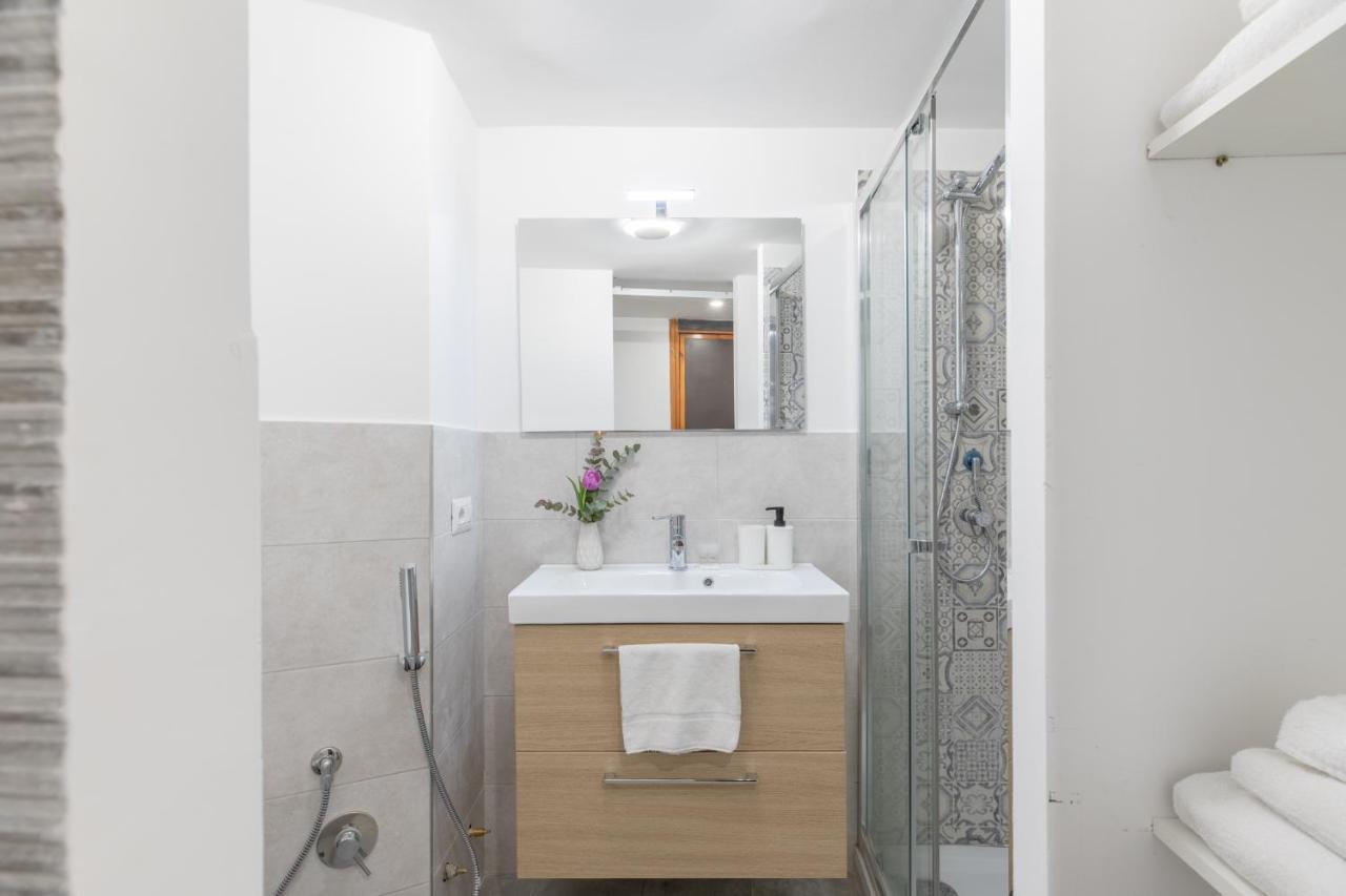 Comfy Studio X2 - Trastevere District! Roma Esterno foto